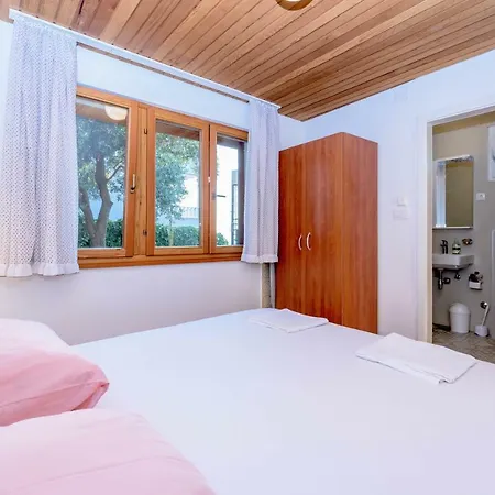 Vila Lahor With Private Pool Seget Vranjica
