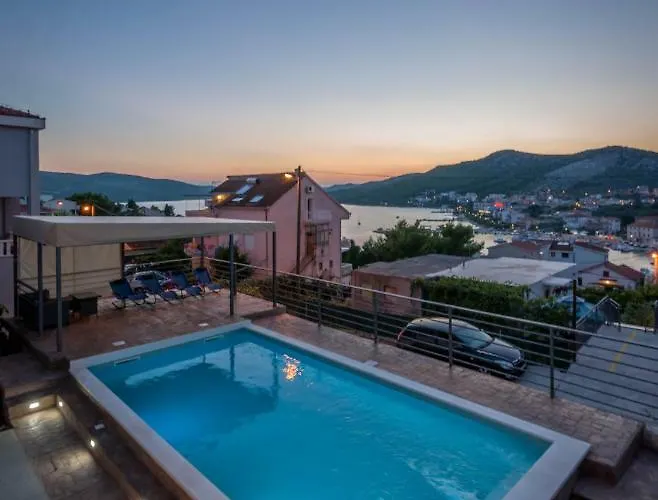 Villa Lahor With Private Pool Seget Vranjica