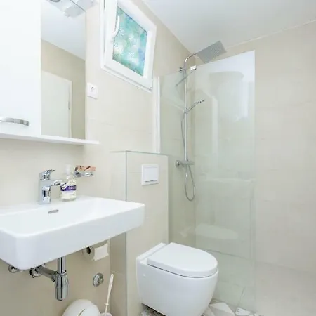 Lahor With Private Pool Villa