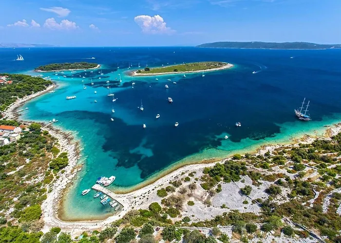 Villa Lahor With Private Pool *