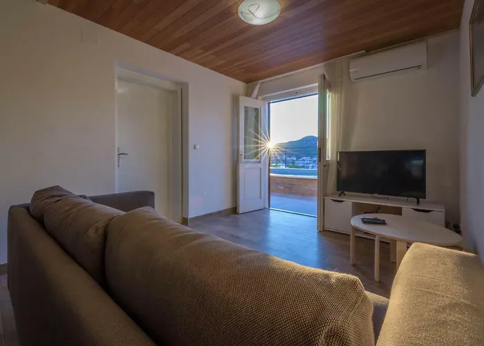 Lahor With Private Pool Villa Seget Vranjica