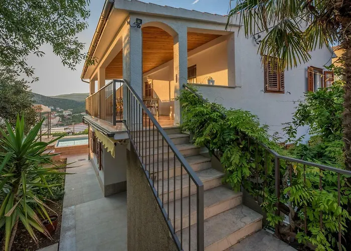 Villa Lahor With Private Pool *