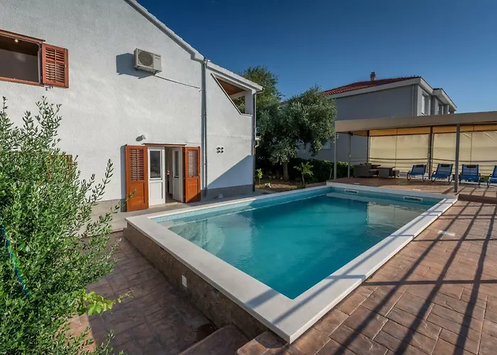 Villa Lahor With Private Pool *