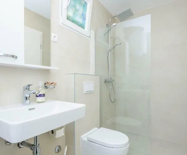 Lahor With Private Pool Villa