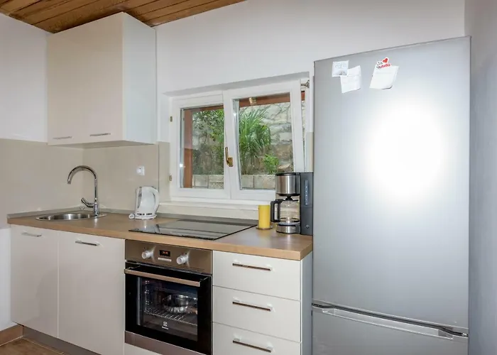 Lahor With Private Pool Villa